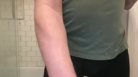 lvguynextdoor440656 online show from 04/15/26, 02:18