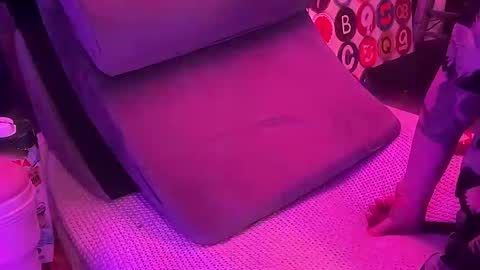 lwooda online show from 01/07/25, 08:24