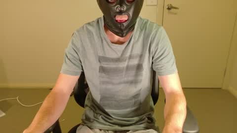 lxgxnd99 online show from 04/11/26, 11:03