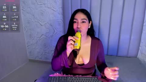 LYA DUBOIS  online show from 04/15/26, 08:42