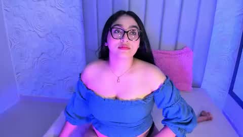 Snapshot of lya_dubois_ chatting on 07/04/26, 07:20 LYA DUBOIS online show from 07/04/26, 07:20
