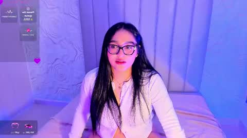 Snapshot of lya_dubois_ chatting on 07/14/26, 08:14 LYA DUBOIS online show from 07/14/26, 08:14