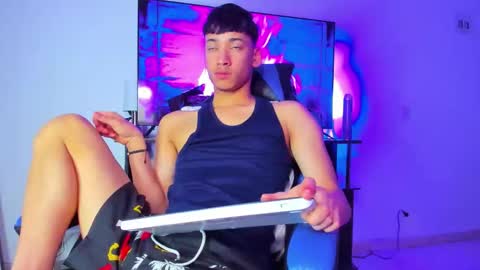 Lyam online show from 03/17/26, 05:22