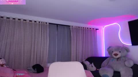 Lyann  online show from 10/29/25, 12:24