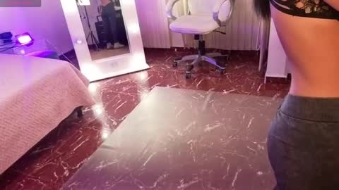  Lycoris  online show from 04/10/26, 09:19