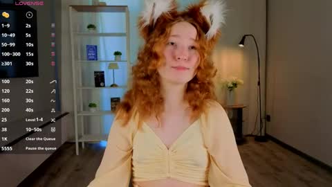 Snapshot of lydaerne chatting on 05/10/26, 01:22 Call me Liddy Im so new here show me how to get fun here please online show from 05/10/26, 01:22