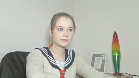 Snapshot of lydiasunny chatting on 09/18/25, 06:10 Lydia online show from 09/18/25, 06:10