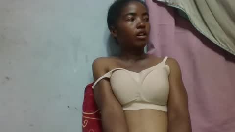 lydie856696 online show from 04/20/26, 06:27