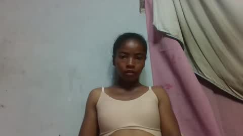 lydie856696 online show from 04/21/26, 02:37