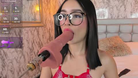 Snapshot of lyen_rae chatting on 12/19/24, 11:14 Lyen Rae  online show from 12/19/24, 11:14