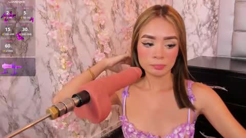 Snapshot of lyen_rae chatting on 02/18/25, 10:36 Lyen Rae  online show from 02/18/25, 10:36