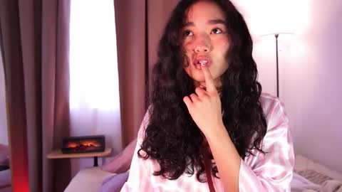 Lyhana Lee online show from 12/21/25, 02:57