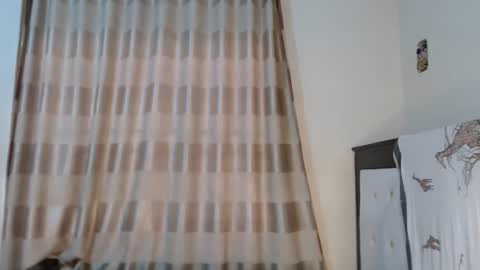 lyiajee online show from 10/28/25, 08:07