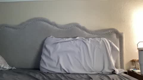 Olivia online show from 01/13/25, 04:51