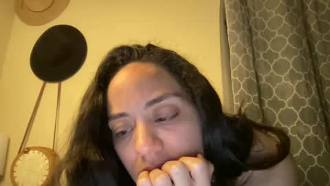 Olivia online show from 02/03/25, 04:57