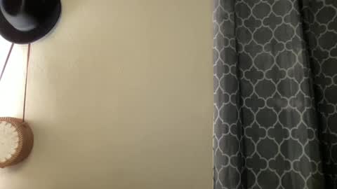 Olivia online show from 02/12/25, 11:30