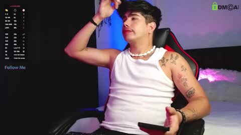 Lyle Bennett Freelance Model online show from 09/19/25, 12:17