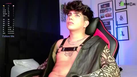 Lyle Bennett Freelance Model online show from 12/04/25, 12:03