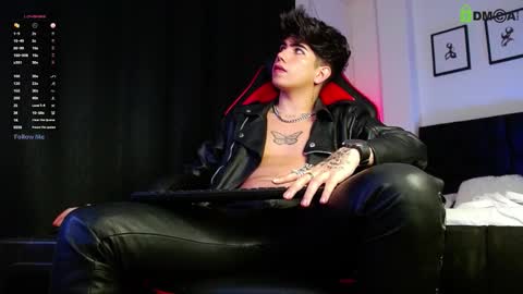 Lyle Bennett Freelance Model online show from 03/06/26, 10:56