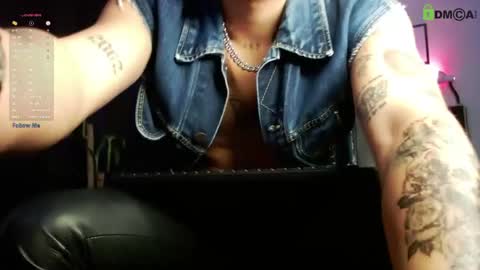 Lyle Bennett Freelance Model online show from 03/31/26, 11:43