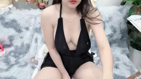 lyly_sweet97 online show from 05/14/26, 08:37