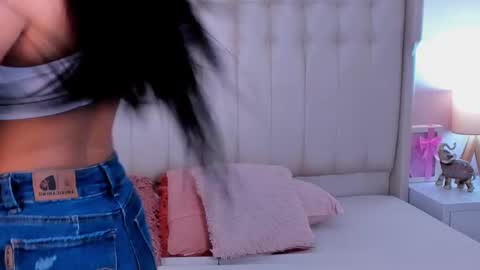 Lyn online show from 09/15/25, 11:10