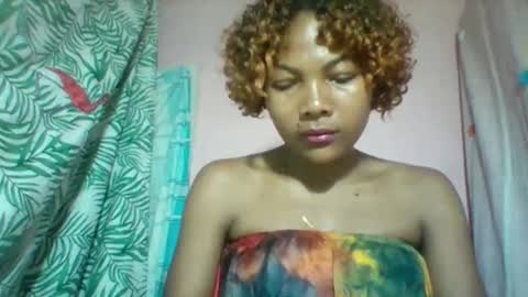 lyndah19 online show from 01/05/26, 06:33