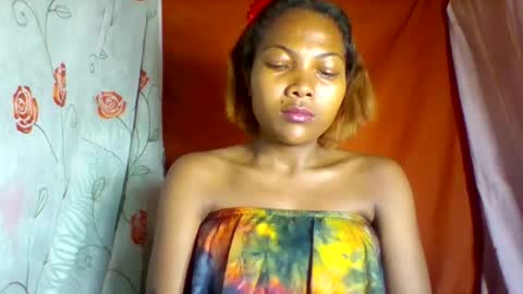 lyndah19 online show from 01/18/26, 08:01