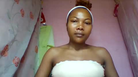 lyndah19 online show from 02/07/26, 02:21