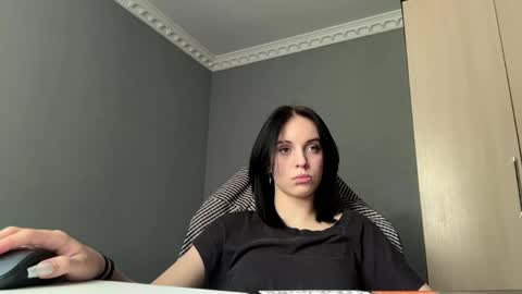 Snapshot of lynettawiseman chatting on 05/27/26, 07:38 Eva online show from 05/27/26, 07:38