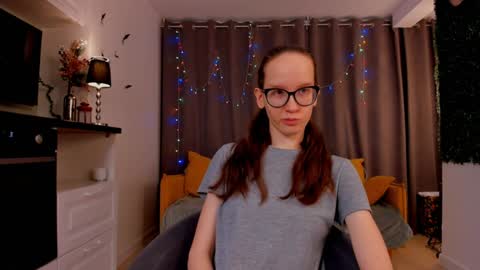 Sara online show from 02/01/25, 04:11