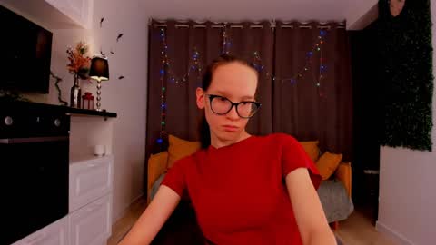 Sara online show from 02/02/25, 11:00