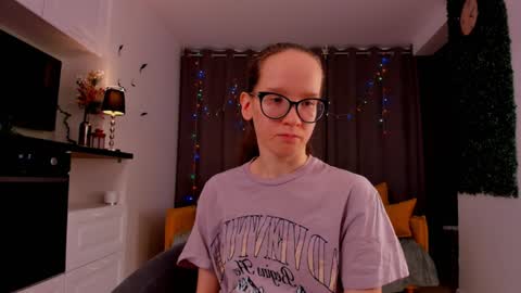 Sara online show from 02/03/25, 04:41