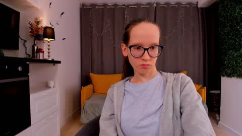 Sara online show from 02/08/25, 10:19