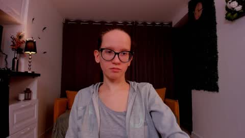 Sara online show from 02/27/25, 10:42