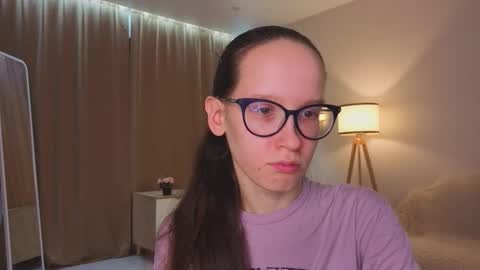 Sara online show from 12/19/25, 04:14