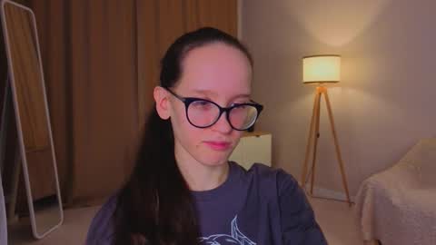 Sara online show from 12/20/25, 04:14