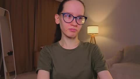 Sara online show from 03/24/26, 04:23