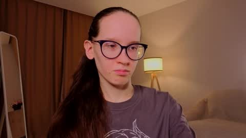 Sara online show from 03/30/26, 04:19