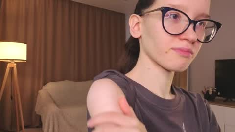 Sara online show from 05/16/26, 04:17