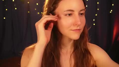 Lynn online show from 03/11/25, 12:17