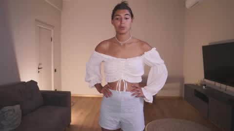  LYNN  online show from 03/05/26, 06:20