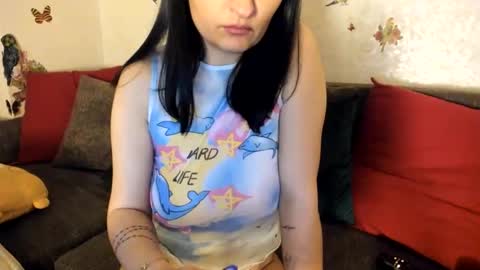 Snapshot of lynna_honey chatting on 04/07/26, 08:31 Lynna online show from 04/07/26, 08:31