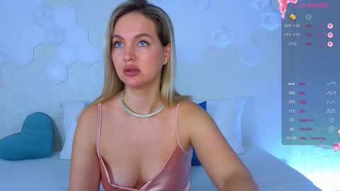 Lana online show from 10/23/25, 02:44