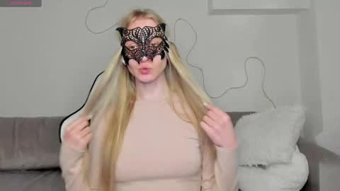 lynnadream_ online show from 05/23/26, 01:55
