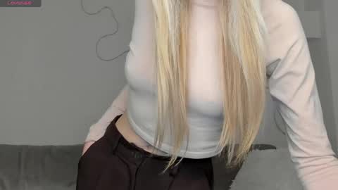 lynnadream_ online show from 05/27/26, 01:46
