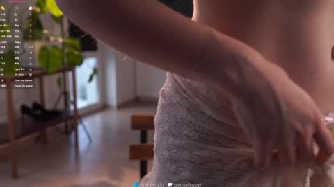 Snapshot of lynnalltop chatting on 02/22/26, 04:13 Natasha online show from 02/22/26, 04:13