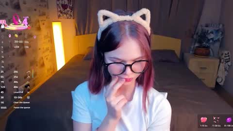 Cozy Lynns room online show from 12/04/25, 08:45