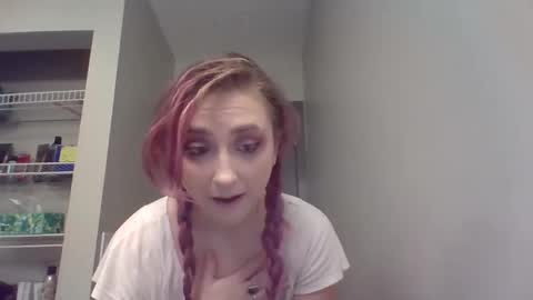 Snapshot of lynnkitten69000 chatting on 01/31/26, 07:34 Lynn online show from 01/31/26, 07:34