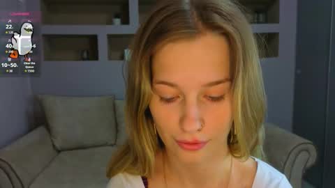 Lynn online show from 09/27/25, 06:02